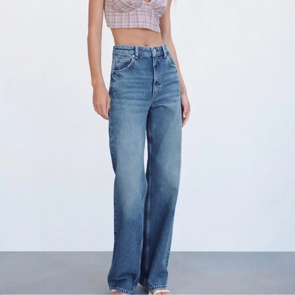 HOST PICK- ZARA HIGH RISE JEANS/ USA SIZE 4- EUR 36(98% COTTON, 2% ELASTANE) - Picture 1 of 9